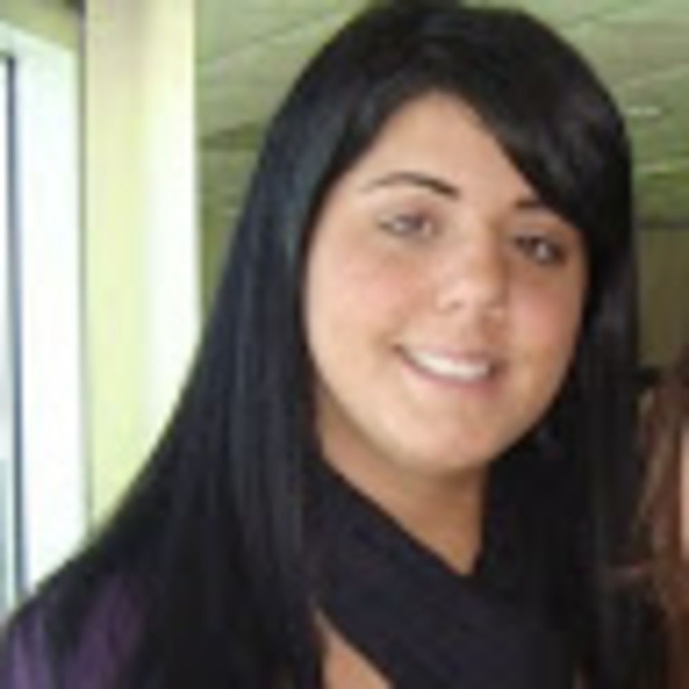 Meet your Posher, Enza